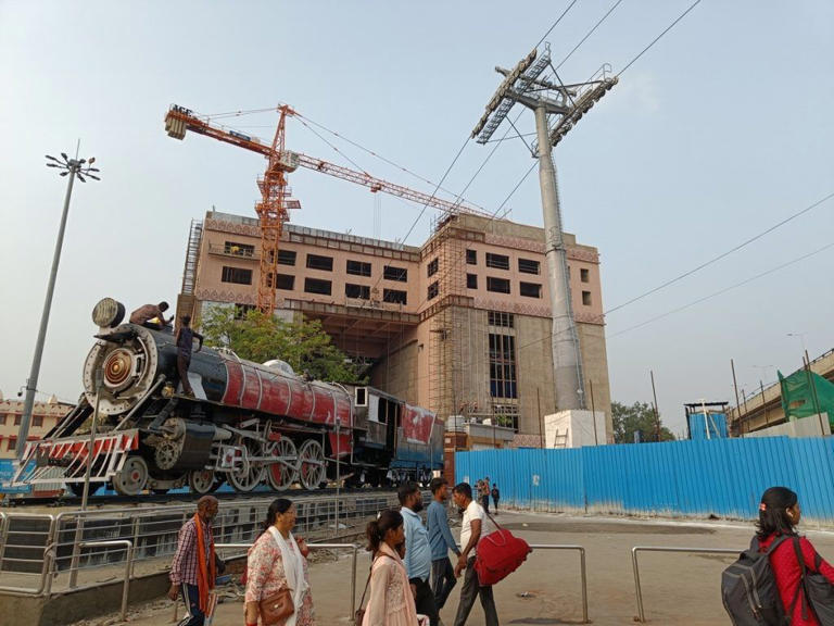 Bridges are falling, metros are stalling. Varanasi ropeway is the fix ...