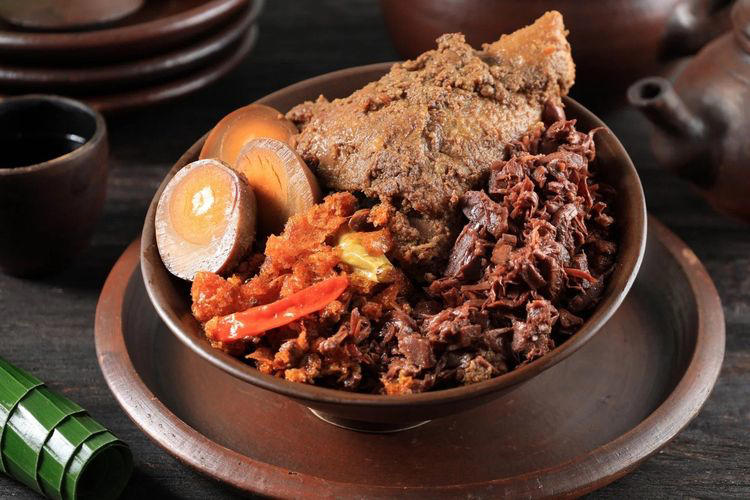 Kangen Makanan Tempo Dulu? Berikut 10 Wisata Kuliner Legendaris di ...