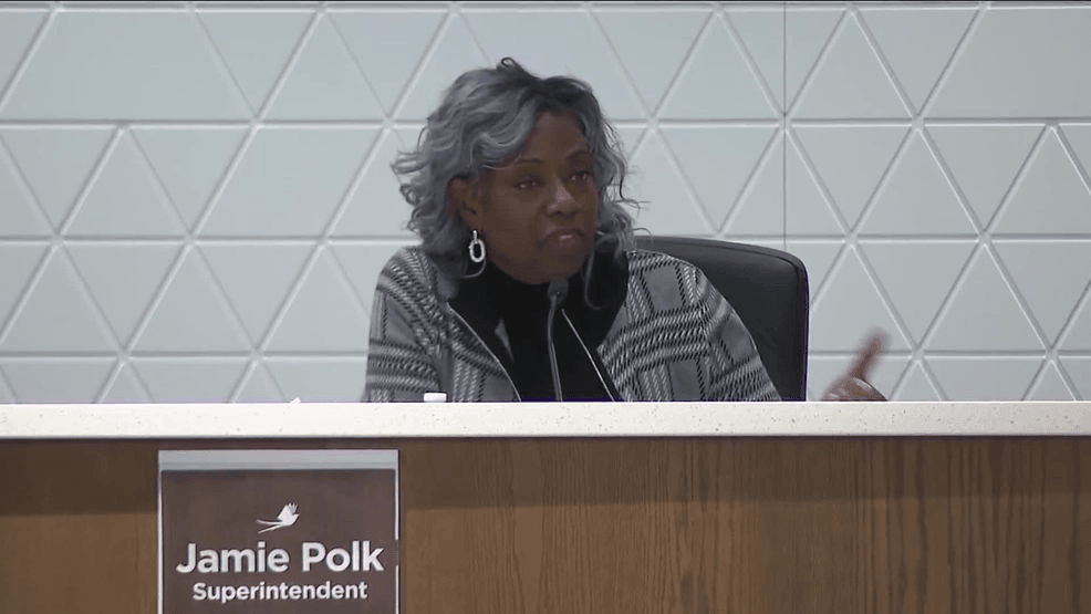 Oklahoma City superintendent's contract dispute sparks community support