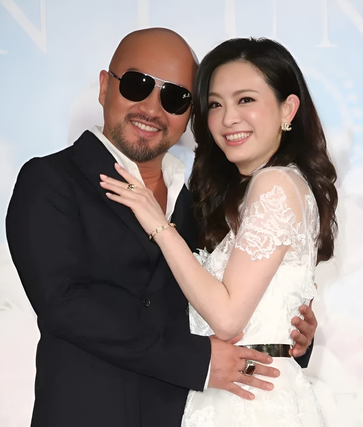 Chồng Lưu Chân sau 5 năm vợ mất: 'Con gái không còn khóc tìm mẹ'