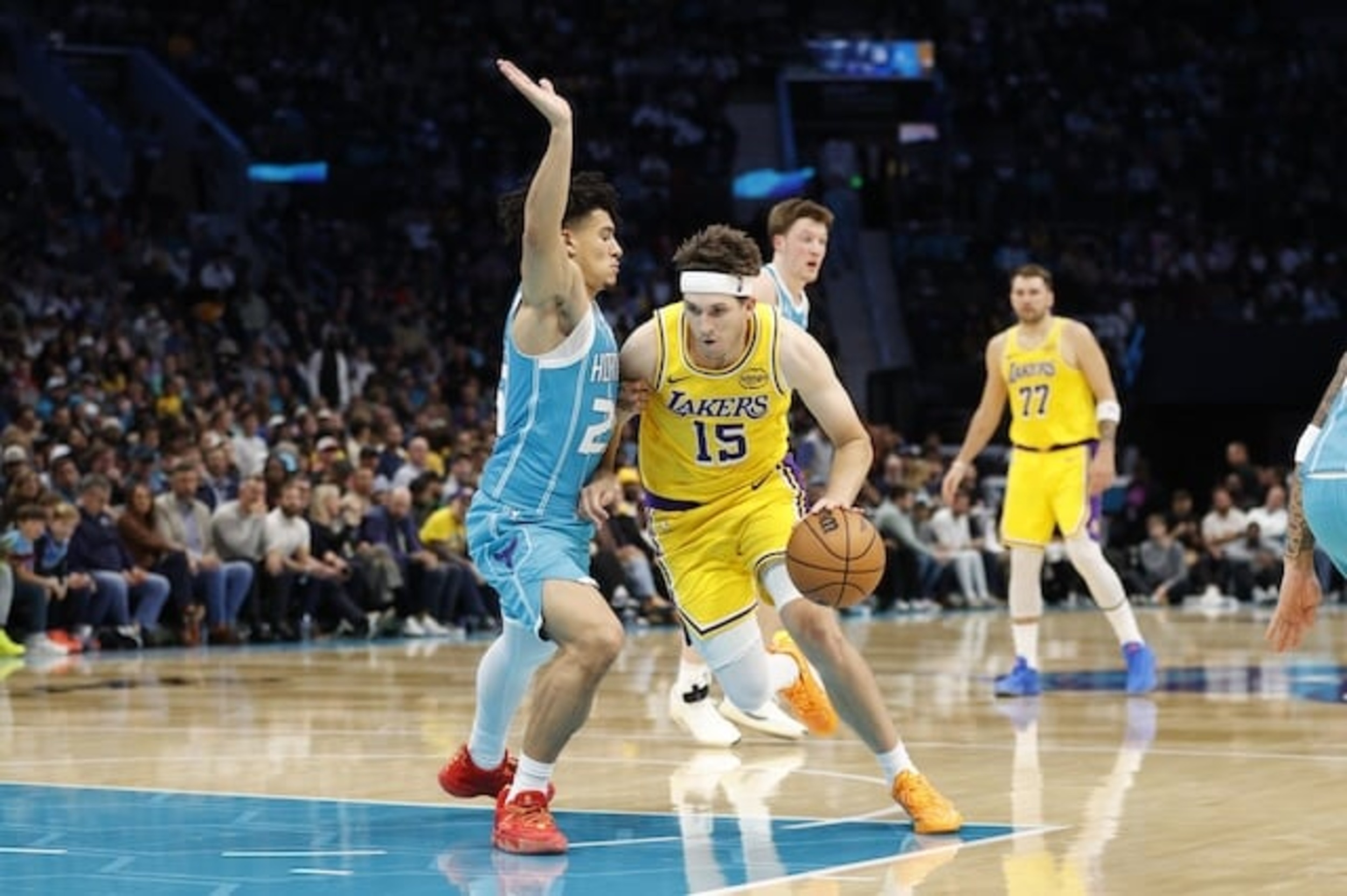 Austin Reaves Returns To Lineup As Lakers Bounce Back Against Hornets