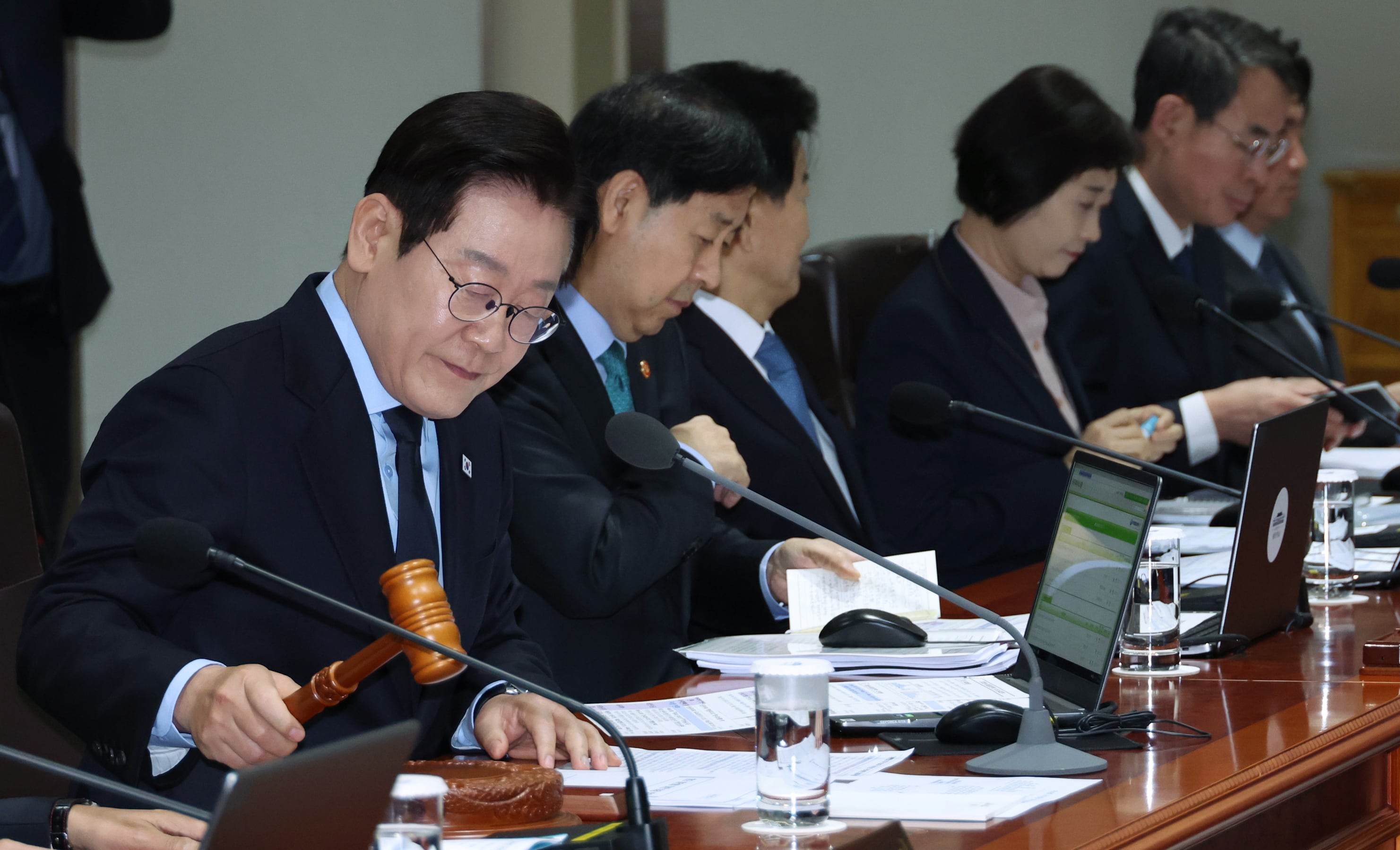 Prime Minister Proposes Task Force for Insurrection Probe