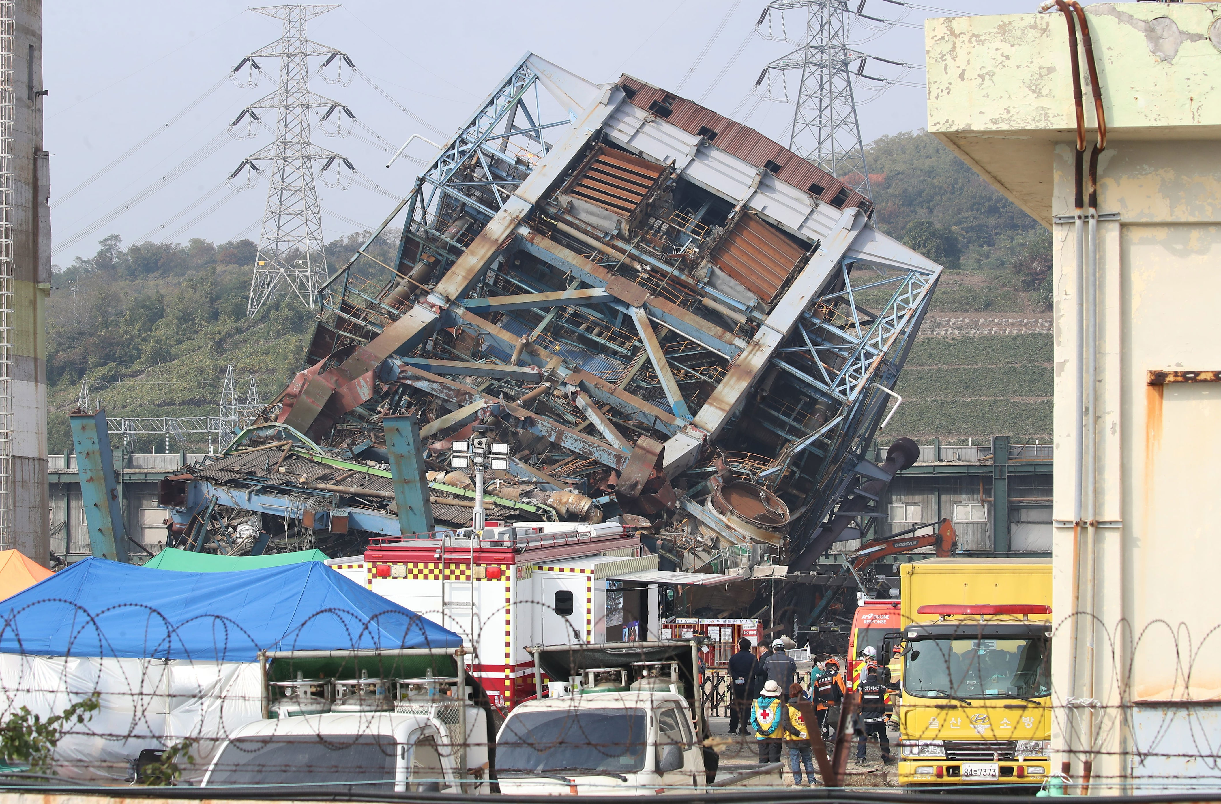 Counselors Provide Psychological First Aid at Ulsan Power Plant Collapse