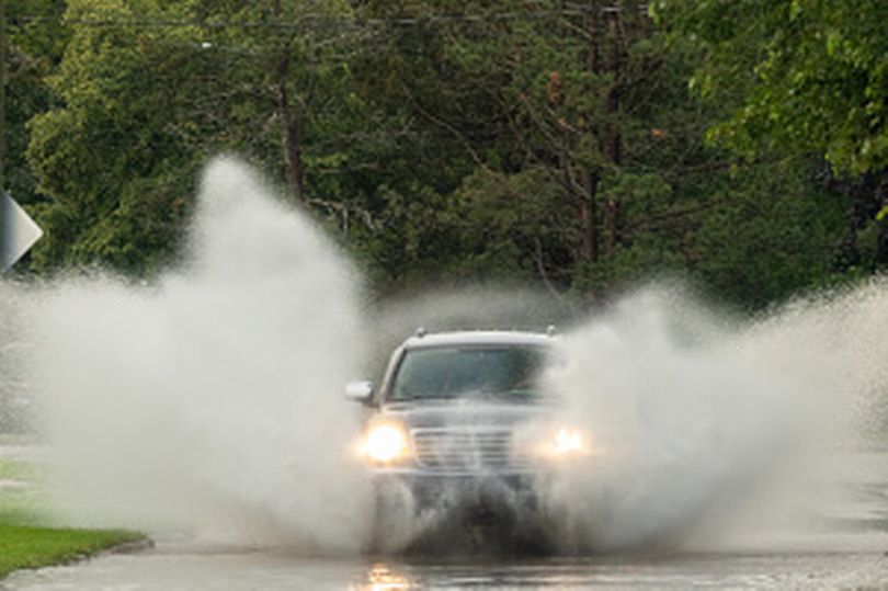 Ireland weather: Met Eireann issues grim update as eight counties under ...