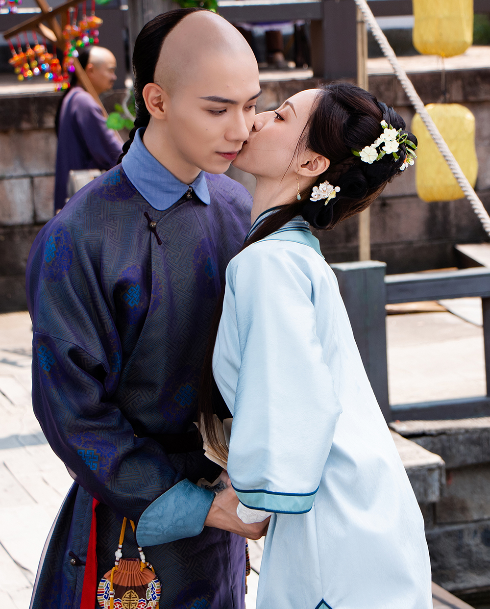 Phim 'Hoàn Châu' - minh tinh hiện đại lạc ở Tử Cấm Thành