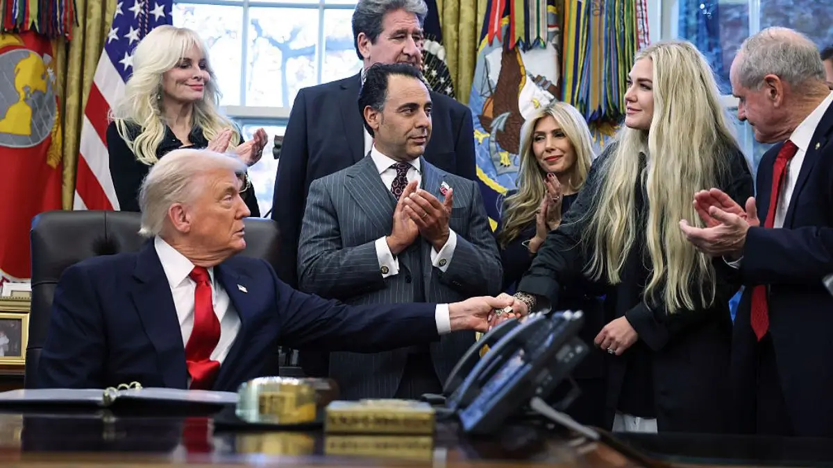 ‘You See Everyone’s Faces?’ Erika Kirk Sparks Uproar After Trump Pulls