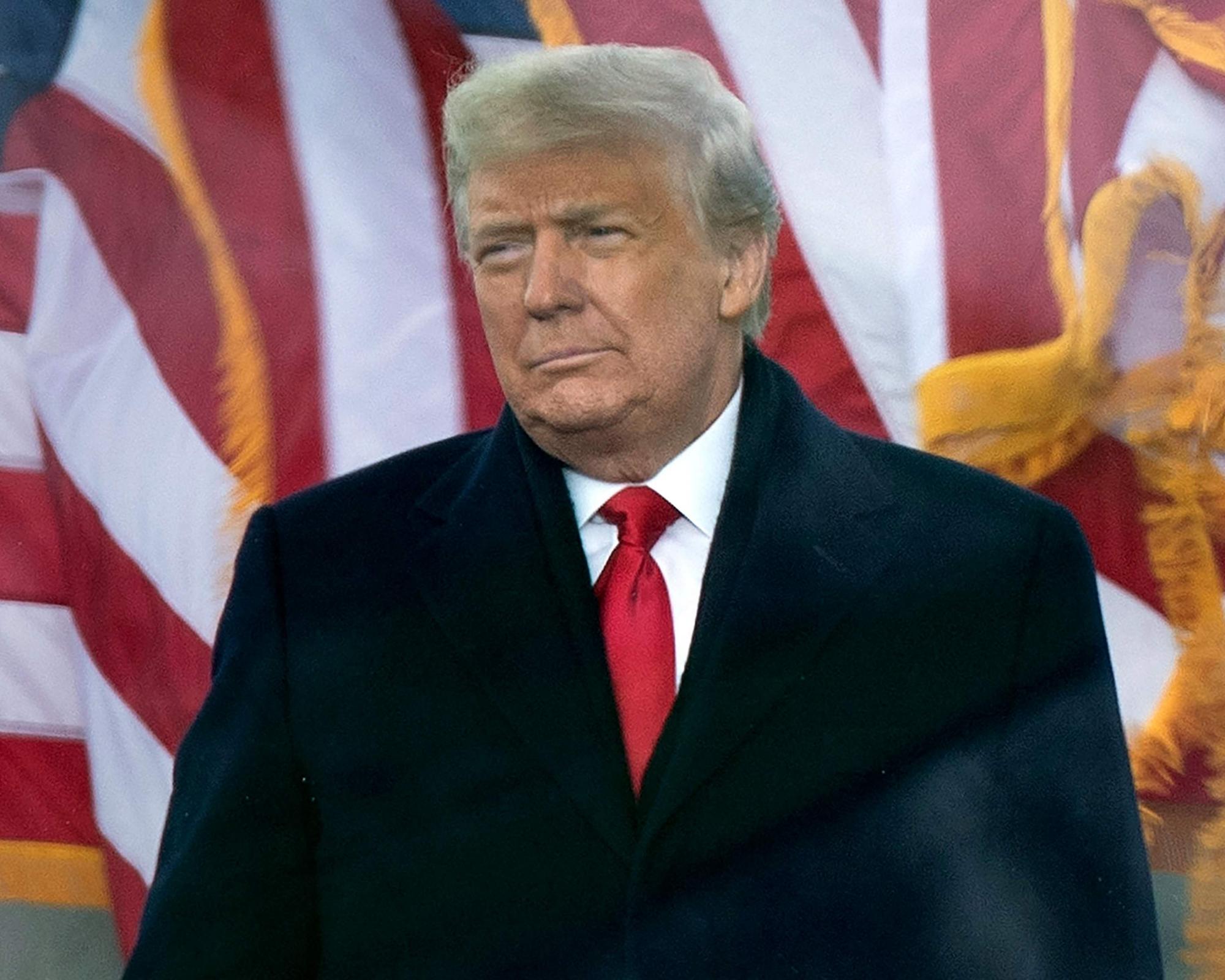 ¿Puede Donald Trump demandar a la BBC por mil millones de dólares y quién ganaría?