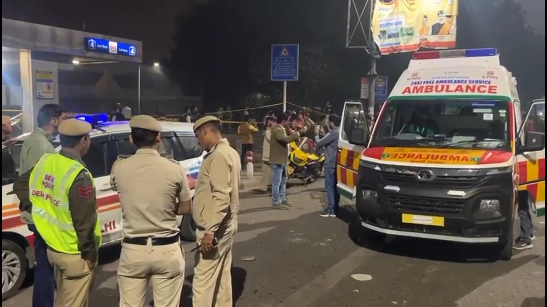 Car explodes near historic fort in India's capital, killing at least 8 ...