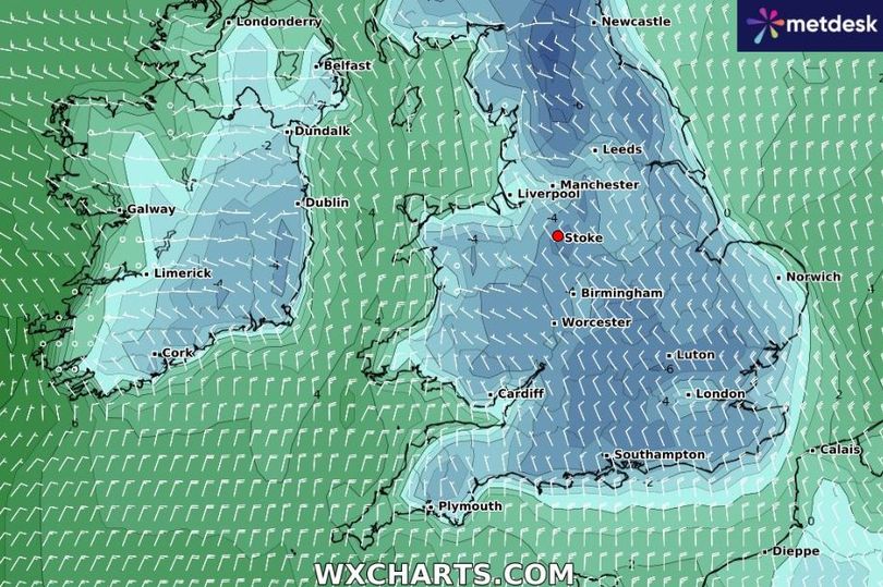 UK weather warnings as Met Office warns of freezing temperatures