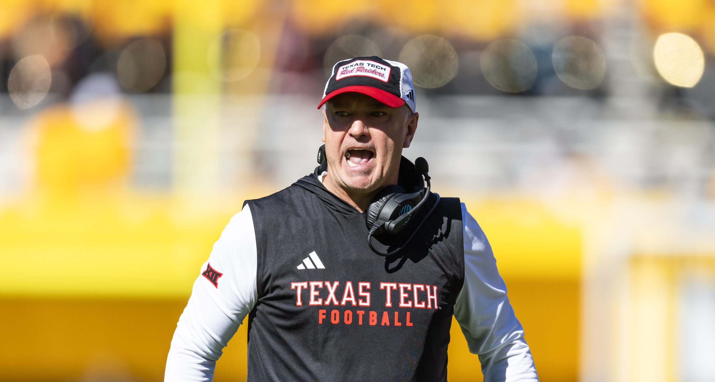 College football coach takes shot at Notre Dame