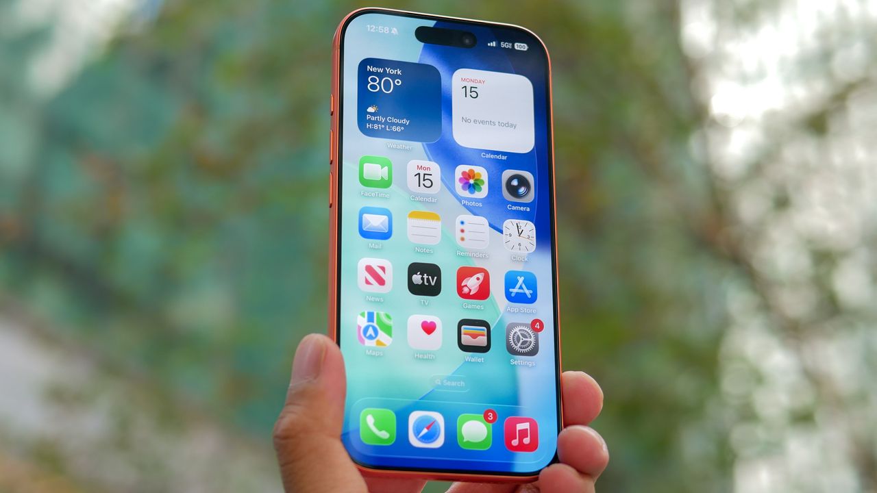 New iOS 26 and macOS Tahoe updates fix 30 security vulnerabilities ...