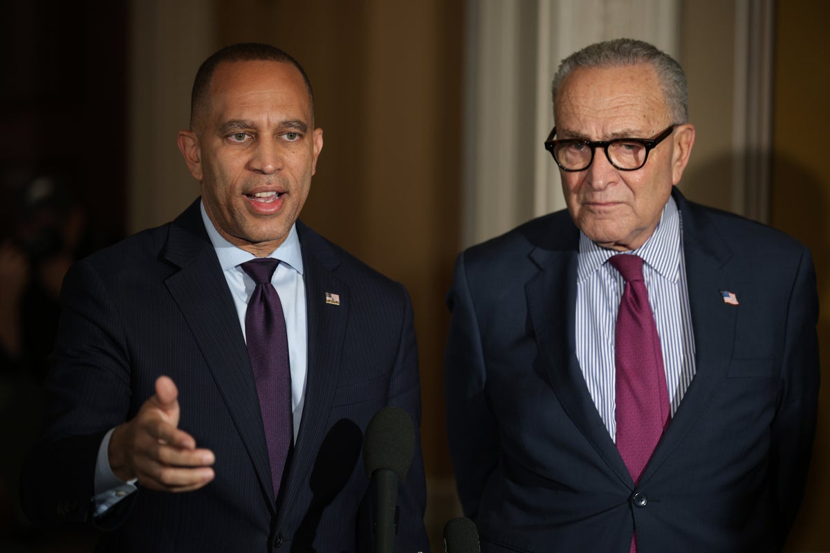 Getting played is nothing new for Schumer —Democrats want him to go