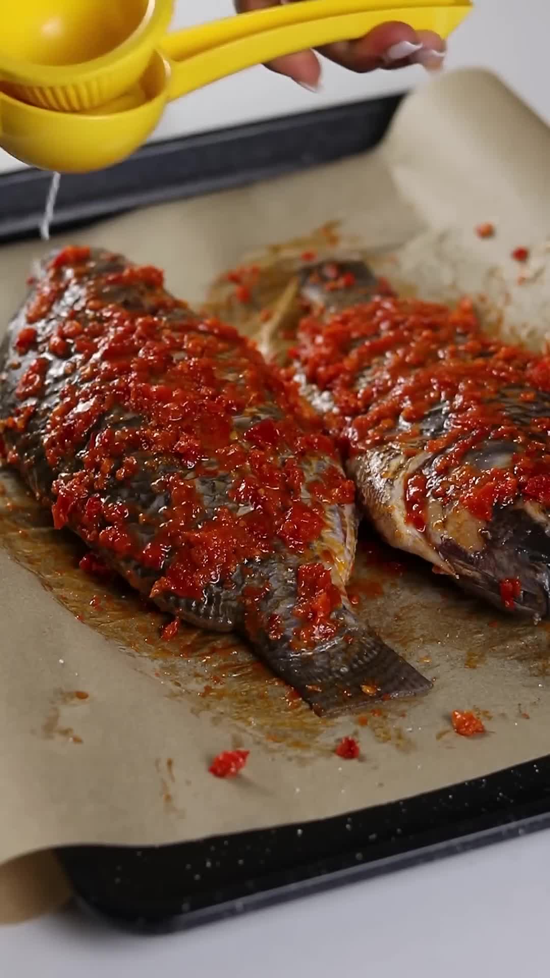 Delicious grilled fish served with yam