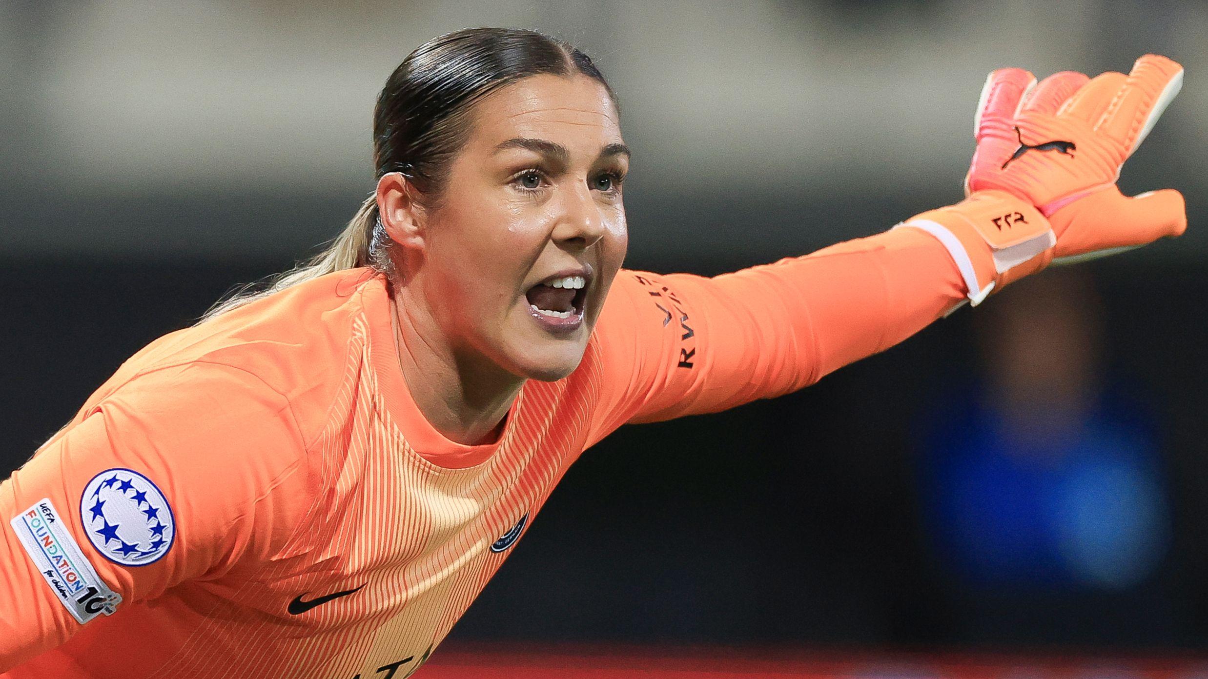 ‘Escrito en las estrellas’ – pero Earps espera abucheos del Man Utd