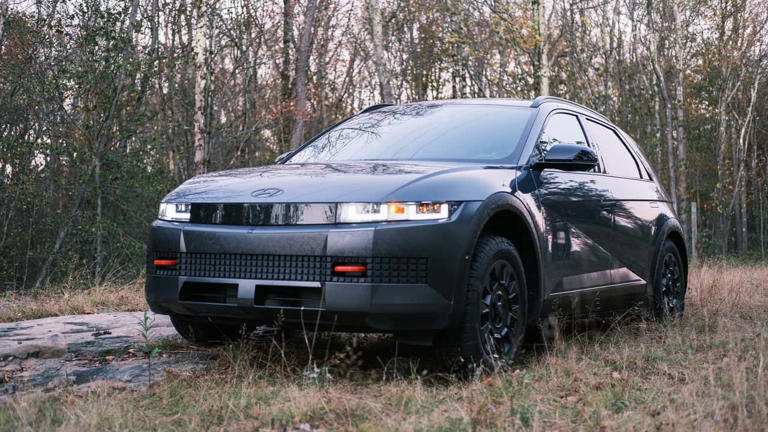 Why The Fastest-Selling Used Cars Are EVs