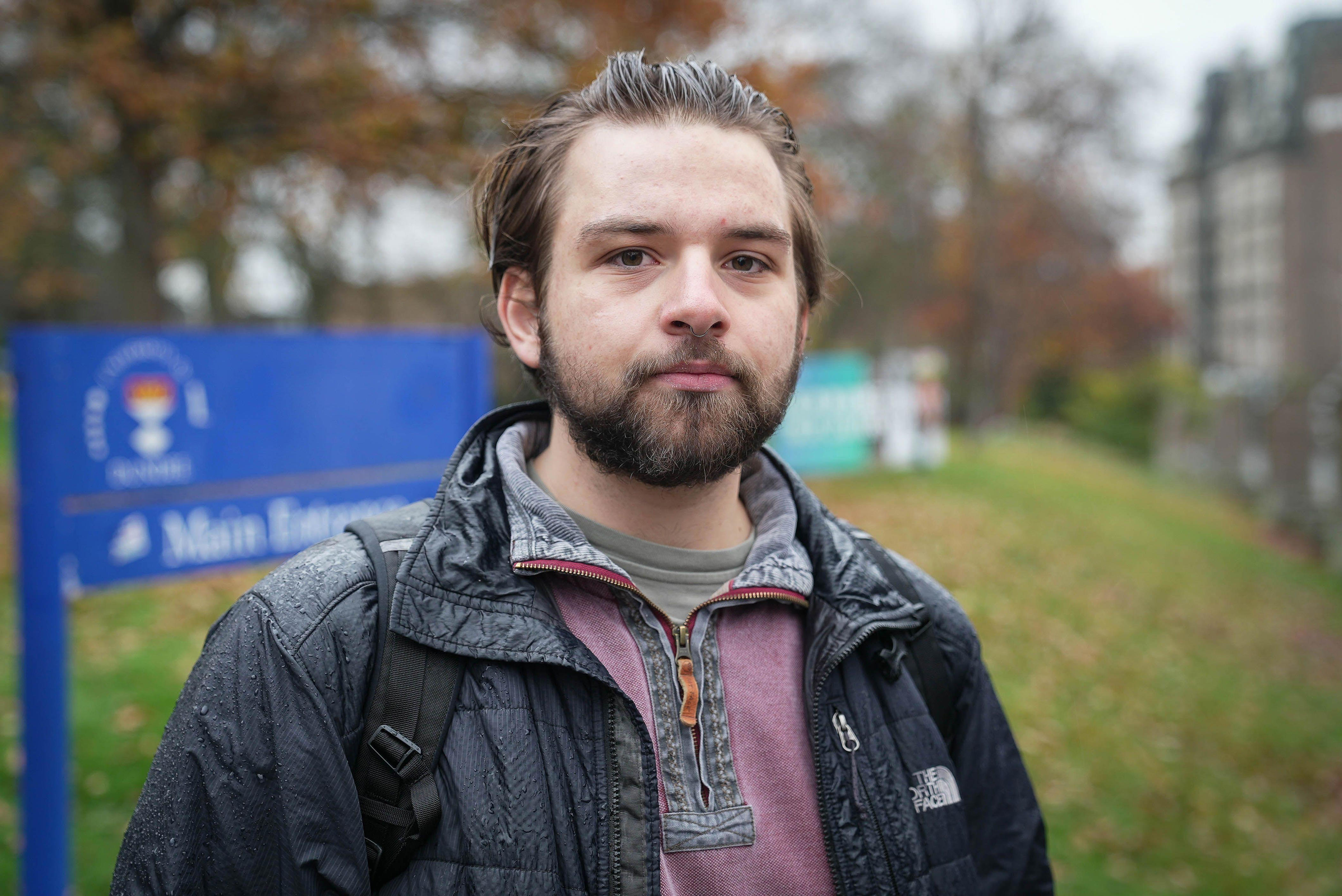 How is the dispute at Dundee University affecting students?