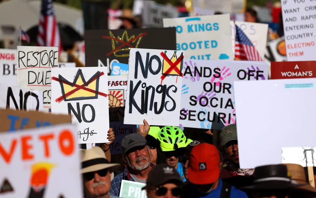 No Kings organizers predict historic turnout in nationwide protests ...