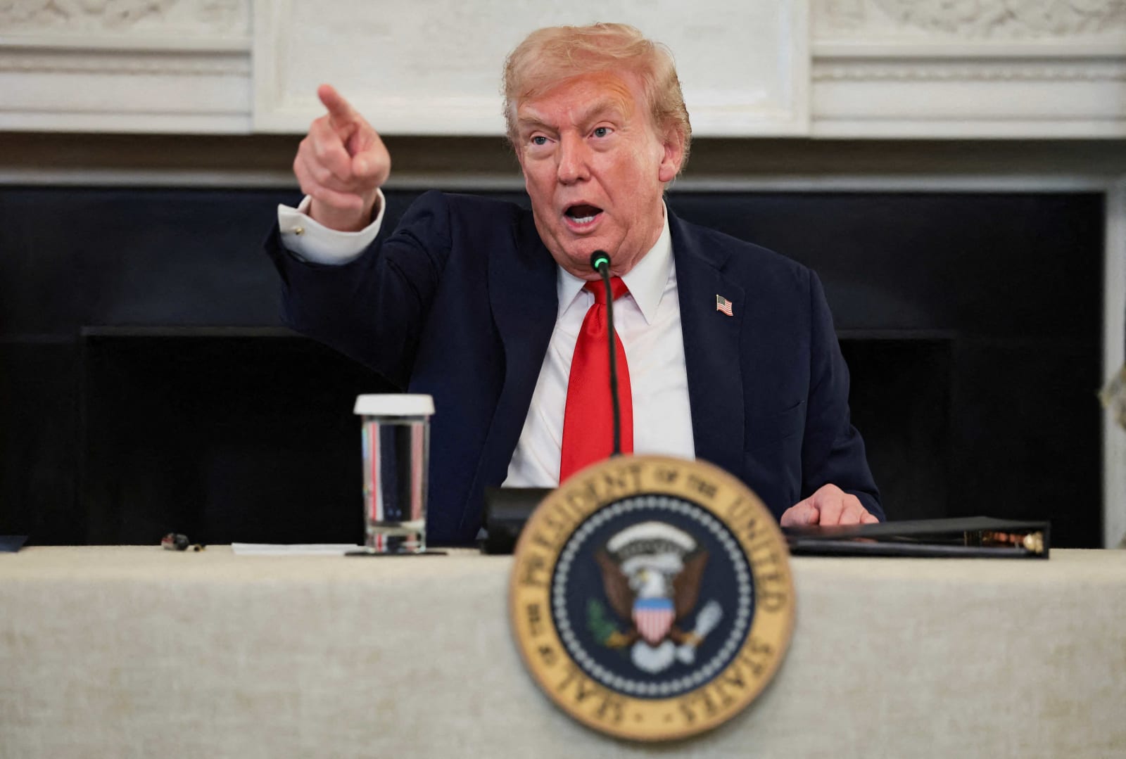 Trump shutdown flub delivers 'huge political headache' for GOP analyst
