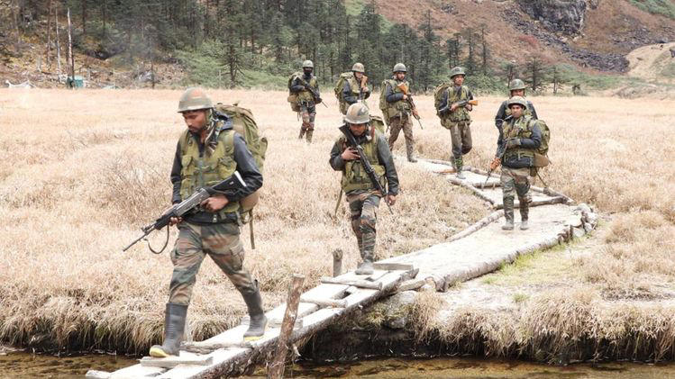 Troops carry out high-intensity training operations in eastern ...