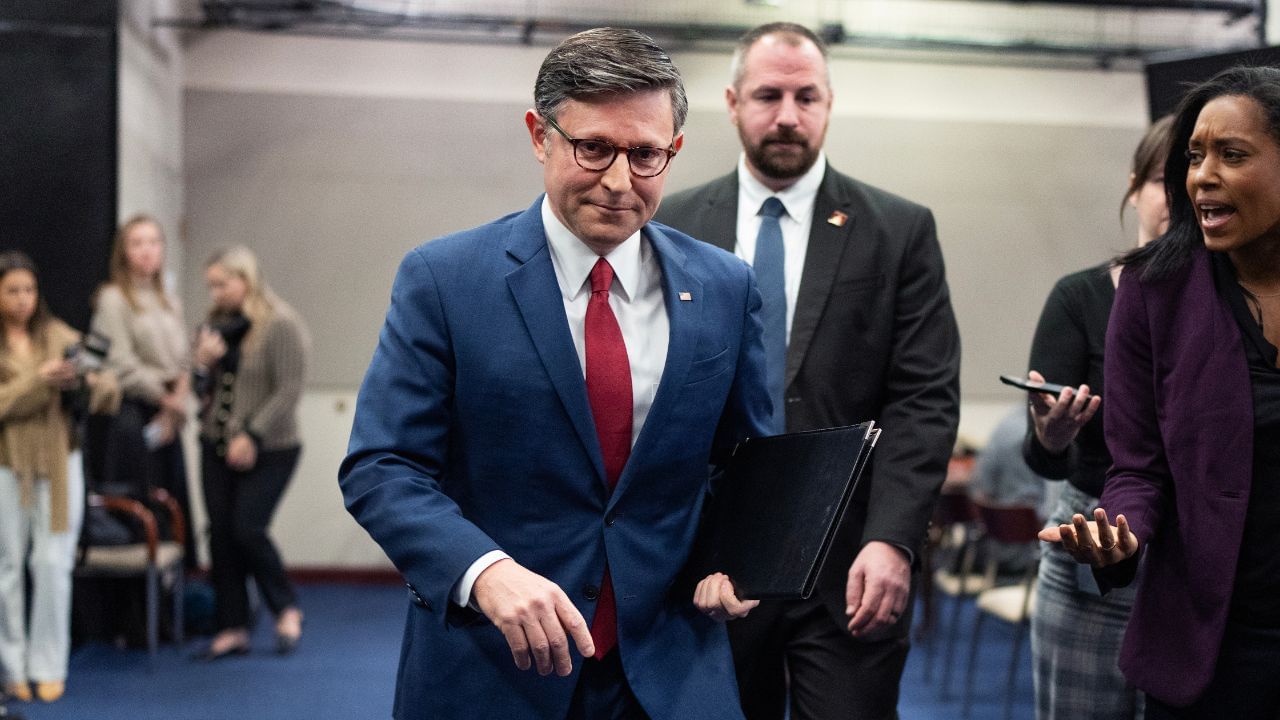 US Senate passes bill to end government shutdown