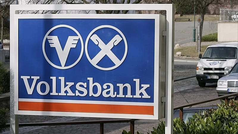 German co-op banks close AfD accounts, prompting party outcry over ...