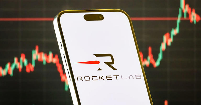 Rocket Lab surges 34% in best day ever on revenue beat, record-setting ...