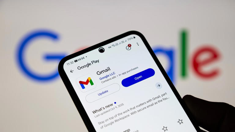 Gmail Storage Full, But Don't Want To Pay? Try This Instead