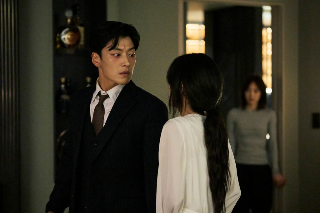Netflix fans devouring 'nerve-wracking' 8-part Korean drama