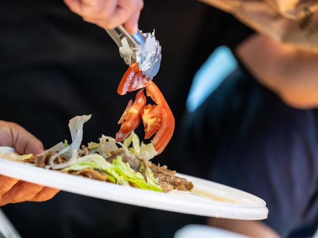 Mann bestellt zwei Döner und Cola – und soll plötzlich über 85 Euro zahlen