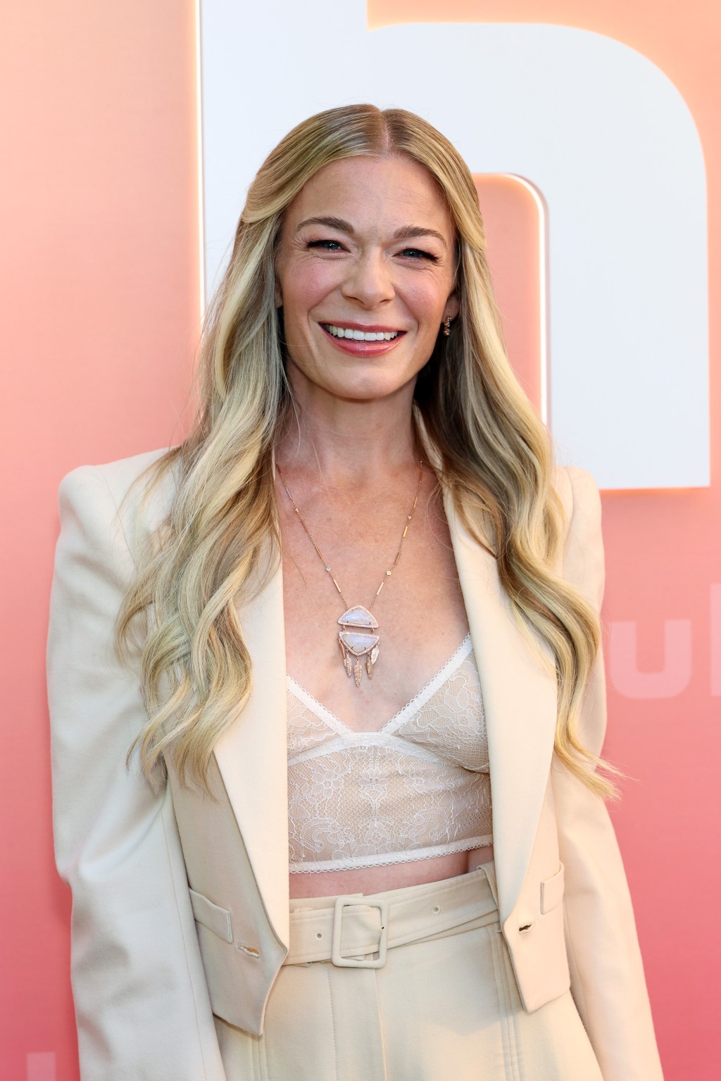 LeAnn Rimes addresses rumors she got a boob job for ‘9-1-1: Nashville’ role