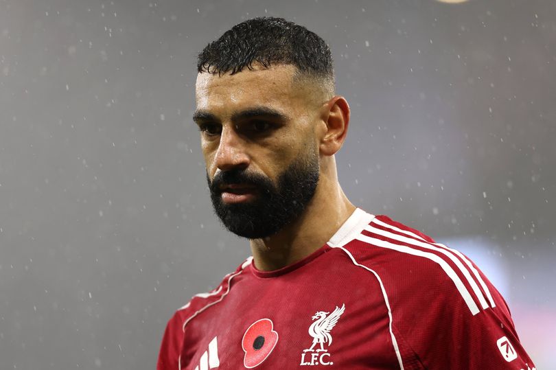 MANCHESTER, ENGLAND - NOVEMBER 09: (THE SUN OUT, THE SUN ON SUNDAY OUT) Mohamed Salah of Liverpool looks on during the Premier League match between Manchester City and Liverpool at Etihad Stadium on November 09, 2025 in Manchester, England. (Photo by Liverpool FC/Liverpool FC via Getty Images)