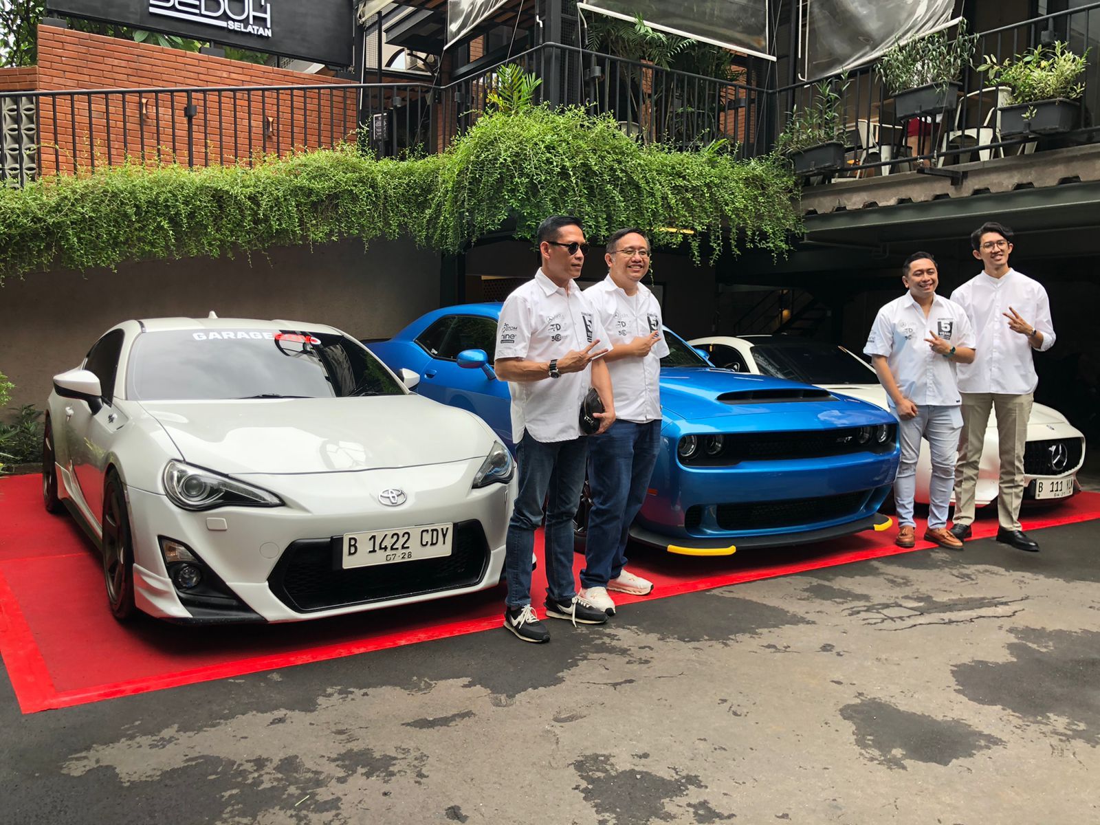 Penggemar Mobil Coupe dan Cabriolet Berkumpul di Jakarta Two Doors Meet 2025