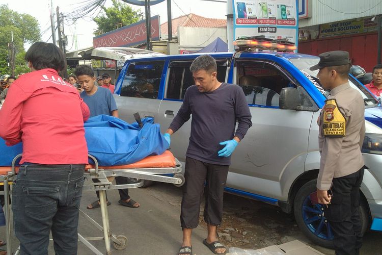 Sopir Jaklingko Tidak Sadar Tabrak Pemotor di Cilangkap