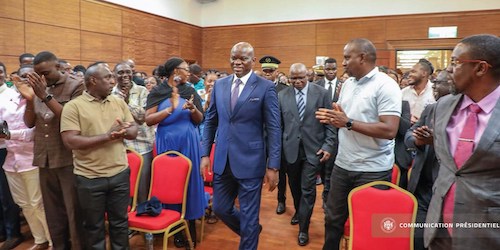 Le Chef de l’État échange avec la diaspora gabonaise en République de Guinée