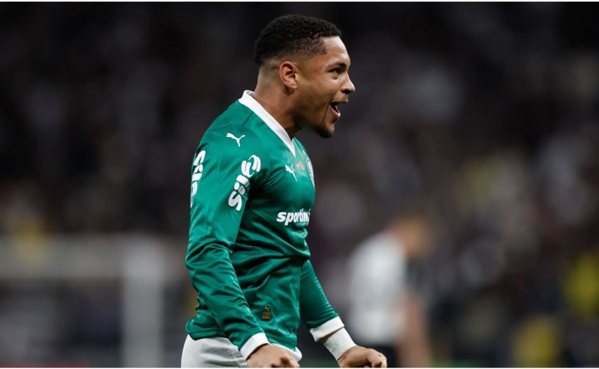 No es Raphinha: el Manchester United estaría interesado en el delantero brasileño. El Barcelona pagó 45 millones de dólares por él.