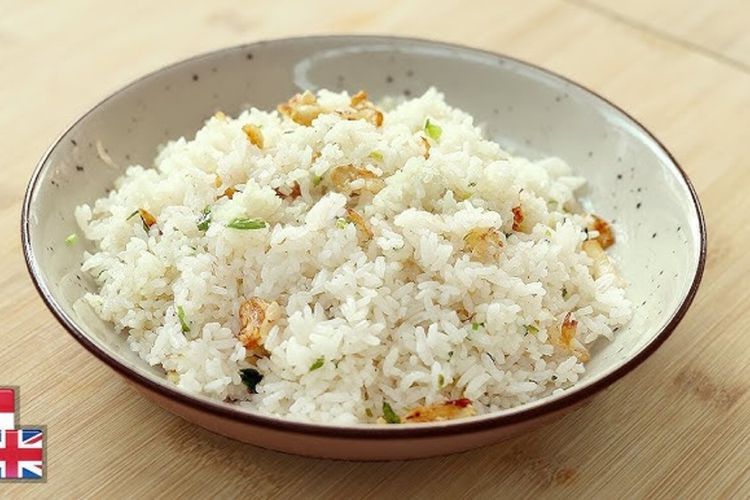 Hanya 2 Bahan! Nasi Goreng Bawang Putih Praktis dan Lezat Ala Indonesia