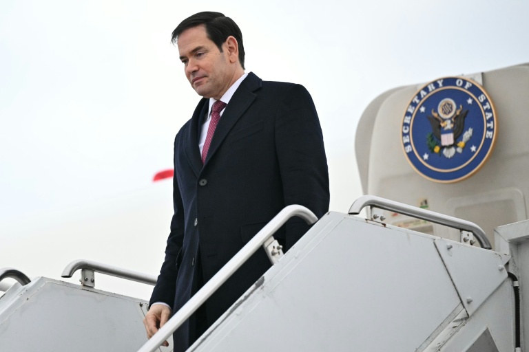 Le secrétaire d'Etat américain Marco Rubio à son arrivée au Canada pour assister à la réunion des ministres des Affaires étrangères du G7, le 11 novembre 2025 à Hamilton