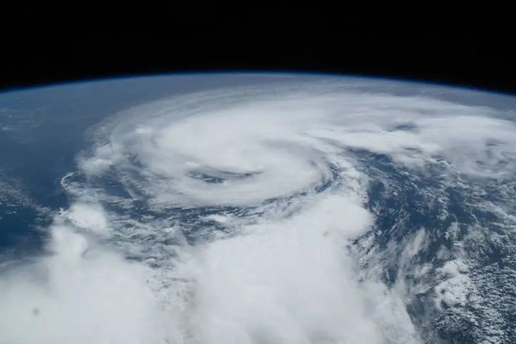 Mengenal Bahaya Topan: Fenomena, Pembentukan, dan Dampak di Asia-Pasifik