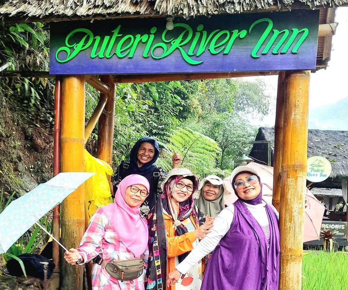 Puteri River Inn Citengah Jadi Wisata Kuliner Tradisional, Anggota HVS Nikmati Oseng Genjer