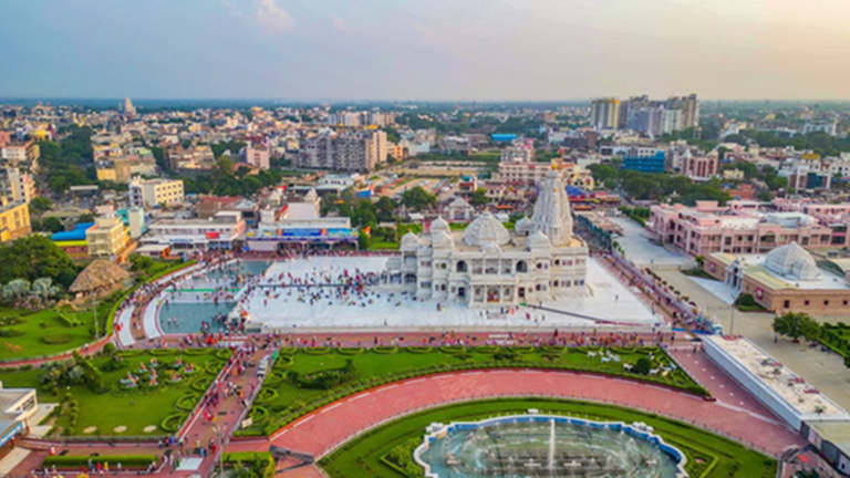Vrindavan Trip: If you want to visit Banke Bihari this month, then plan ...