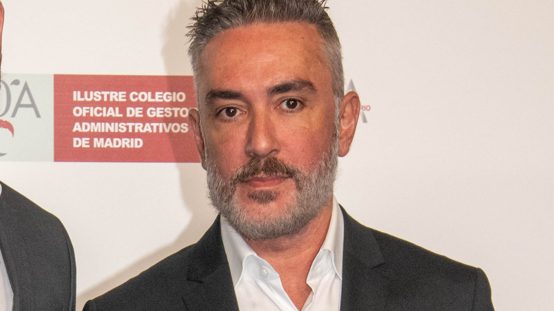 Kiko Hernández se enfrenta legalmente a la Policía de Melilla