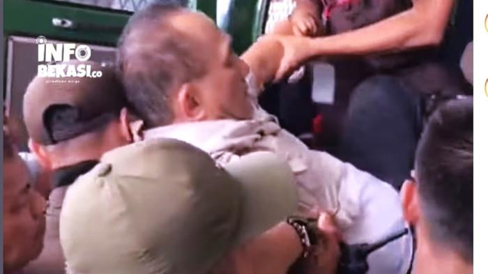 Eks Presdir Proyek Pasar Kranji Berperang Saat Dieksekusi Kejari Bekasi, Kasus Cek Kosong Rp 2,5 M