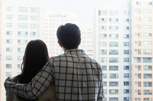 중년에 갑자기 퇴직한 사람은 국민연금 보험료, 건보료 내는 것도 부담이다. 사진=게티이미지뱅크