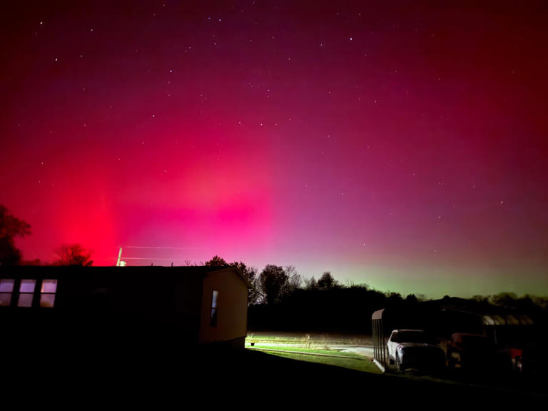 LOOK UP: Northern lights could be visible in the Heartland again tonight