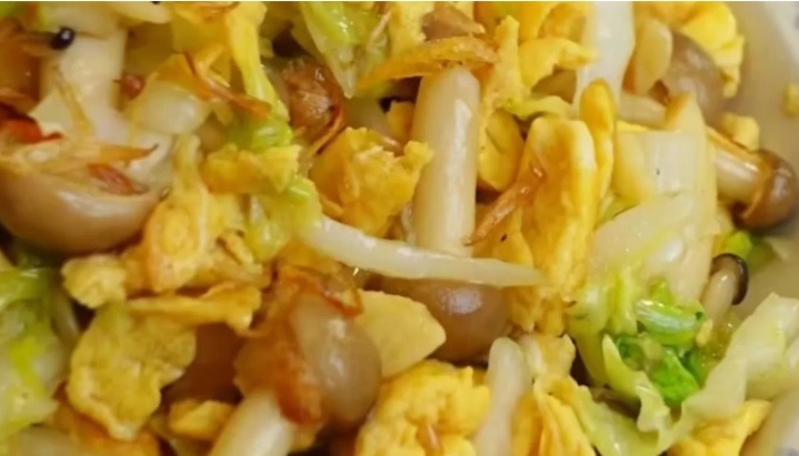 Resep Tumis Sawi dengan Jamur dan Telur