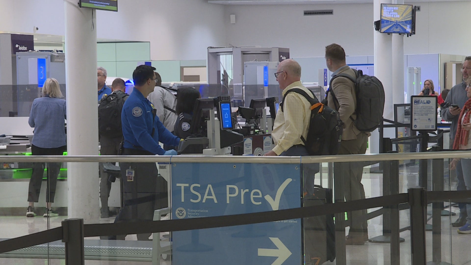 FAA reduces airline flight cuts to 3% from 6% at IND 39 other airports