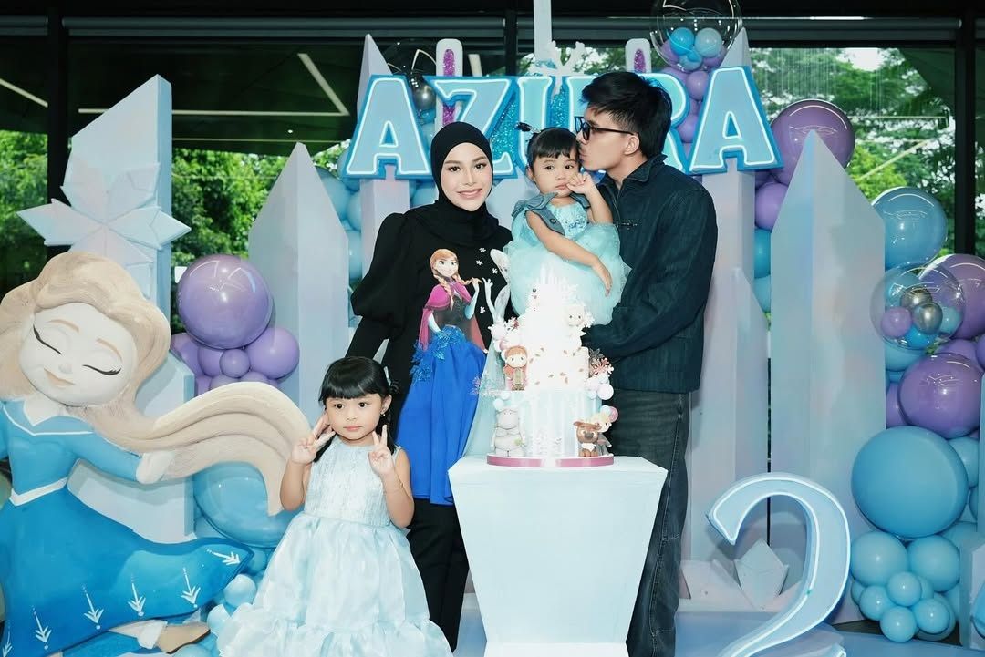 Azura Ulang Tahun ke-2, Pesan Haru Atta dan Aurel untuk Putri Kecilnya