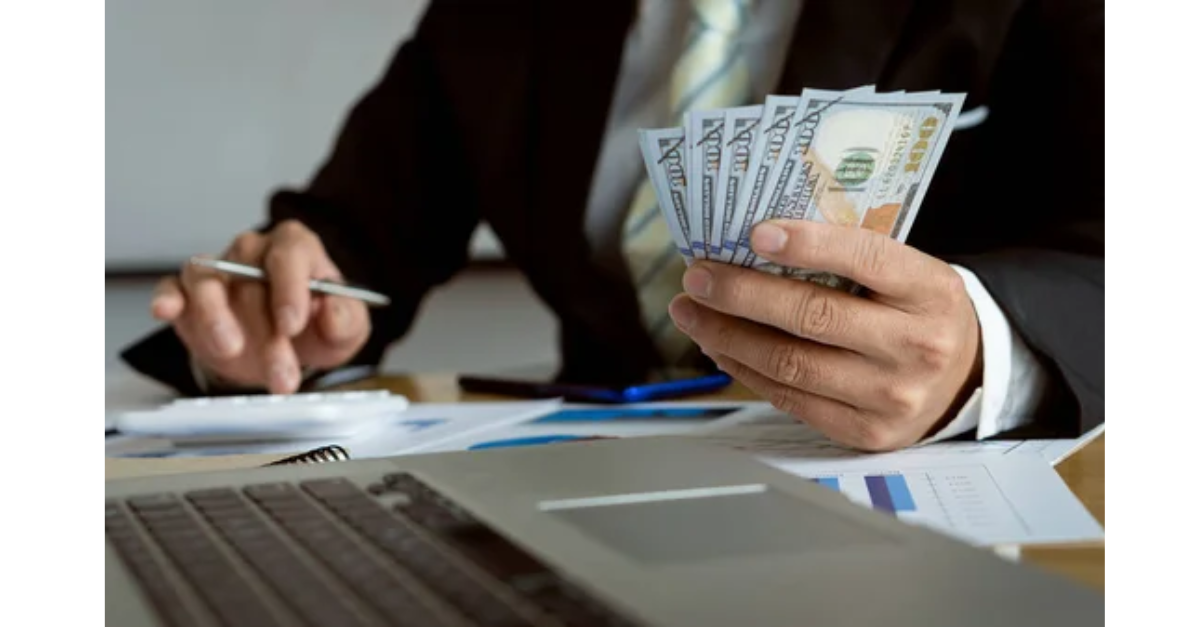 Experts Reveal the Ideal Checking Balance for Security and Growth