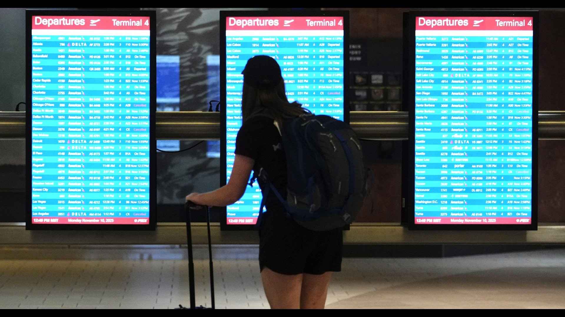 Flight Delays and Cancellations Persist as Shutdown Lingers On