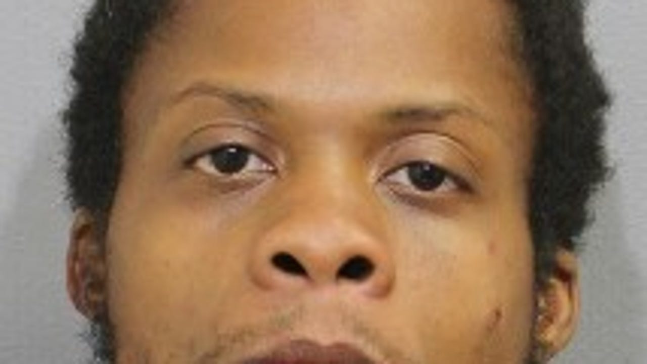 Chicago man charged with attempted murder in South Side stabbing